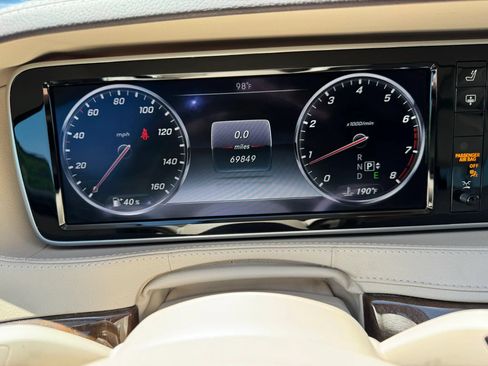Used 2015 Mercedes-Benz S 550 4MATIC Sedan image 20