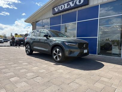 New 2026 Volvo XC40 B5 Plus w/ Protection Package Premier