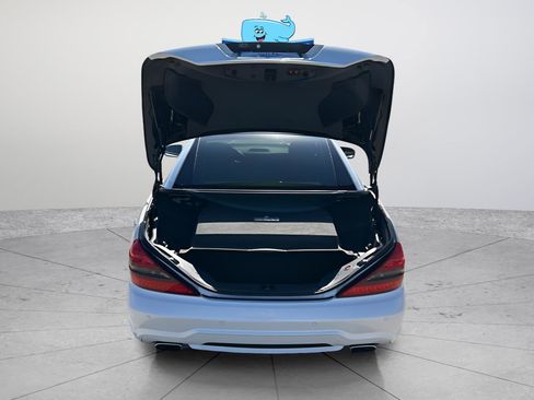 Used 2011 Mercedes-Benz SL 550 image 5