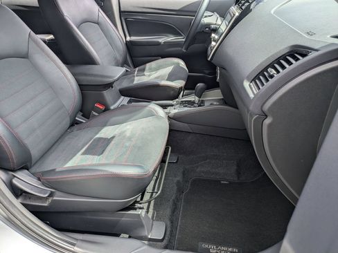Used 2025 Mitsubishi Outlander Sport SE AWD/4WD image 28