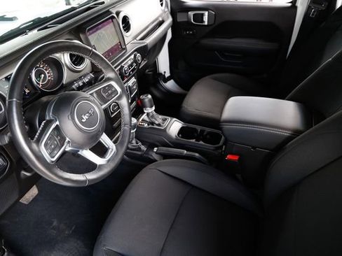 Used 2022 Jeep Wrangler Unlimited Sahara w/ Cold Weather Group image 6