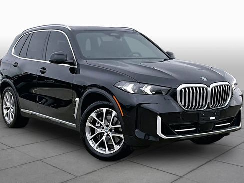 Used 2024 BMW X5 sDrive40i w/ Parking Assistance Package RWD image 2
