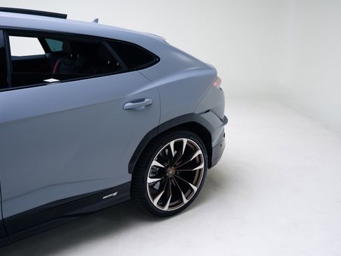 Used 2024 Lamborghini Urus S image 19
