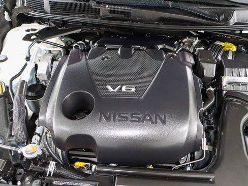 Used 2023 Nissan Maxima SR w/ Sport Mat Group FWD image 30