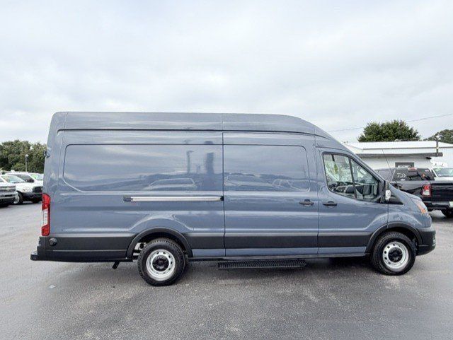 Used 2020 Ford Transit 250 148 High Roof Extended RWD image 5