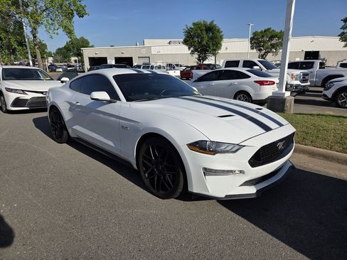 Used 2022 Ford Mustang GT Premium w/ Equipment Group 401A image 2