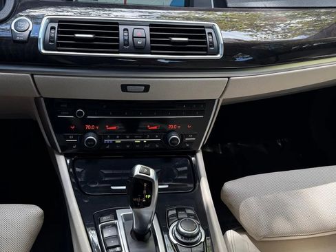 Used 2013 BMW 535i Gran Turismo xDrive image 11