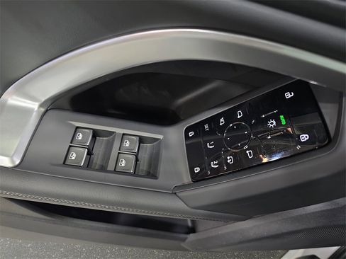 New 2025 Audi Q5 2.0T Premium image 28