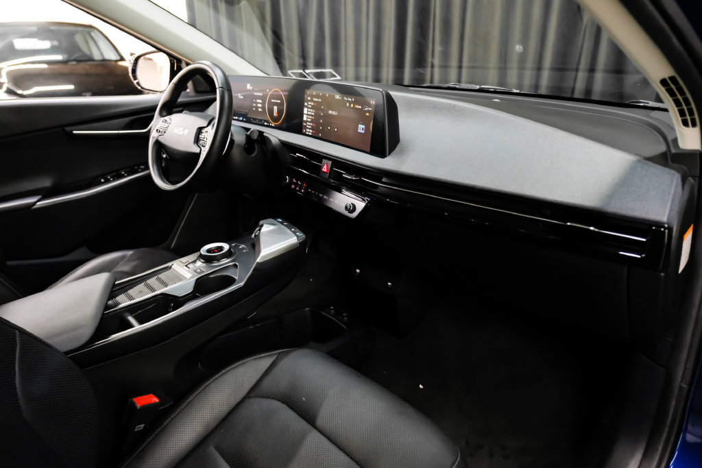 Used 2024 Kia EV6 Wind RWD image 13