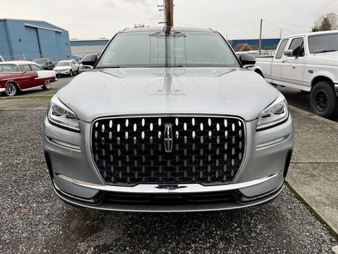 Used 2023 Lincoln Corsair Reserve w/ Equipment Group 202A image 8