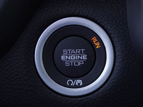New 2026 RAM 1500 4x4 Crew Cab image 25