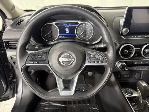 Used 2024 Nissan Sentra SV FWD image 23