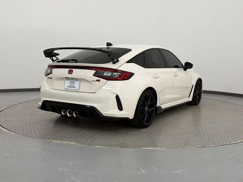 Used 2024 Honda Civic Type R image 9