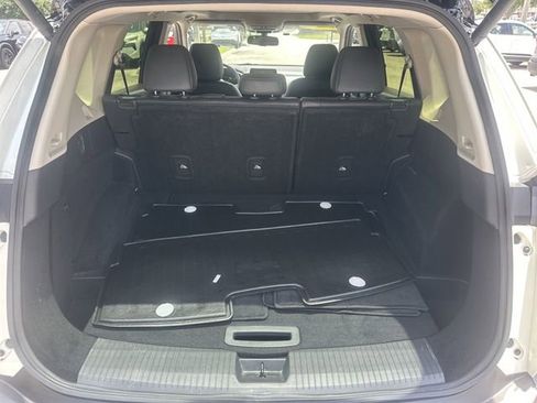 Certified 2023 Nissan Rogue SL FWD image 11