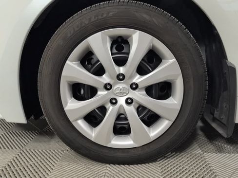 Used 2026 Toyota Corolla LE FWD image 15