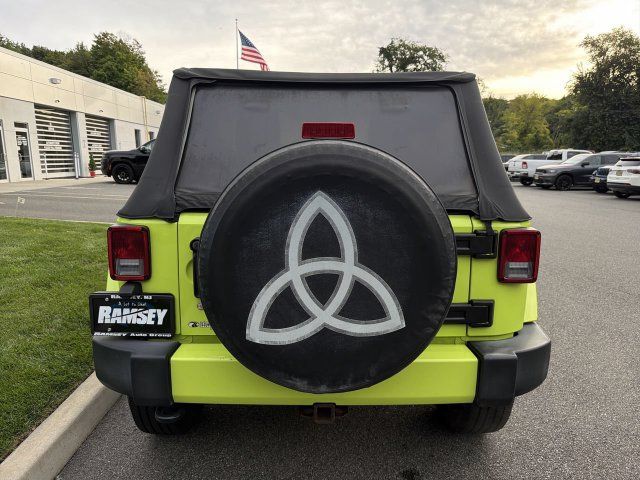 Used 2017 Jeep Wrangler Sahara w/ Connectivity Group AWD/4WD image 24