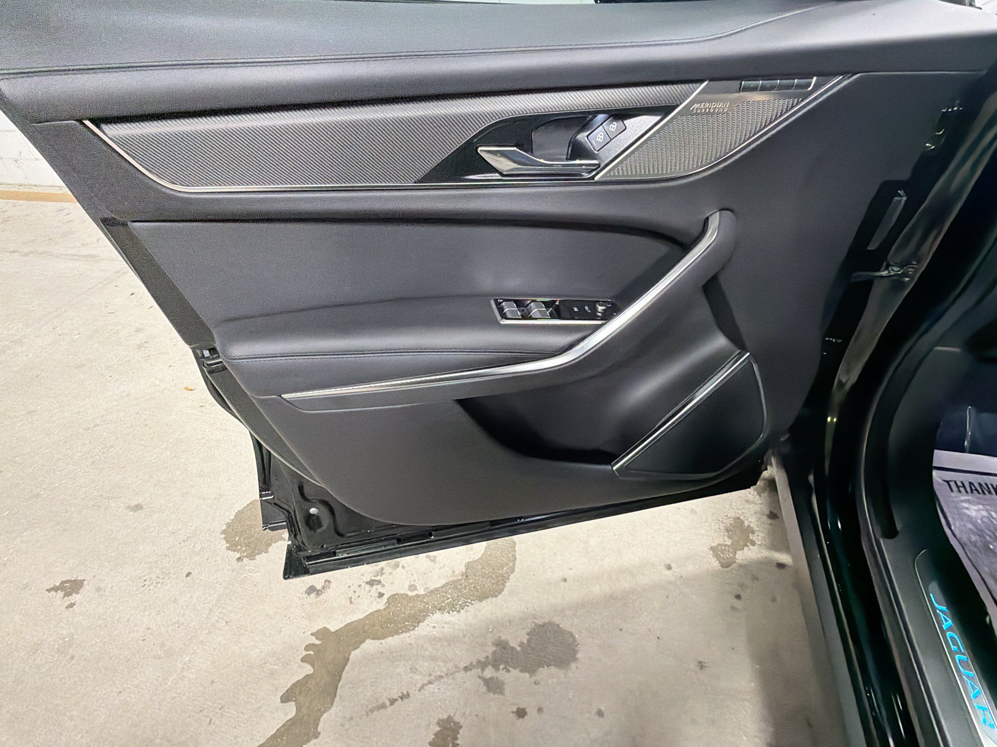 Used 2022 Jaguar F-PACE SVR AWD/4WD image 21