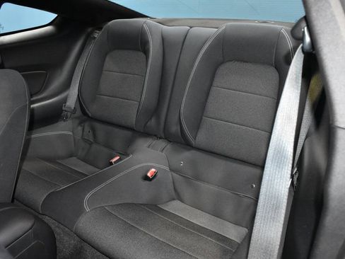 Used 2017 Ford Mustang Coupe image 17