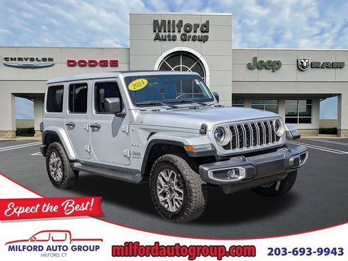 Used 2024 Jeep Wrangler Unlimited Sahara AWD/4WD image 1
