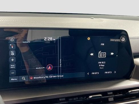 New 2025 Kia Telluride S image 13