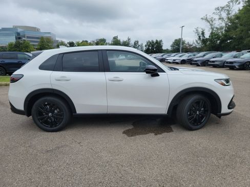 Used 2026 Honda HR-V Sport image 25