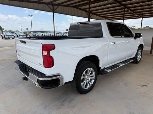 Used 2024 Chevrolet Silverado 1500 LTZ AWD/4WD image 8