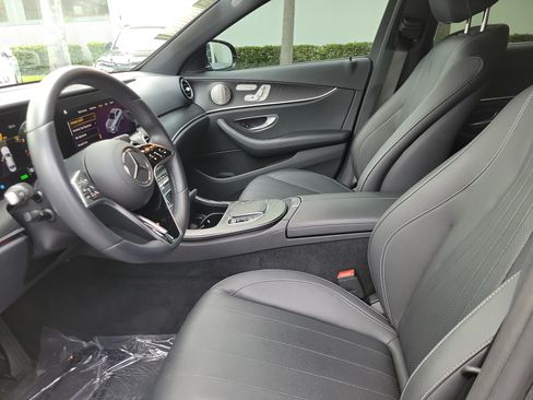 Used 2022 Mercedes-Benz E 450 4MATIC Sedan image 12