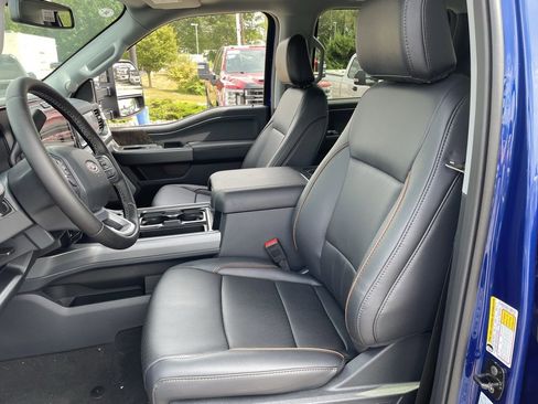 New 2026 Ford F350 Lariat w/ Black Appearance Package image 7