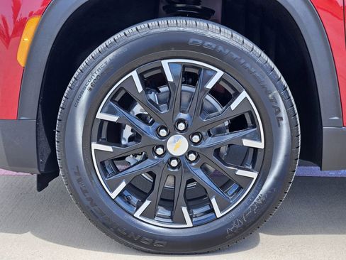 New 2026 Chevrolet Traverse LT w/ Sun and Wheel Package AWD/4WD image 13