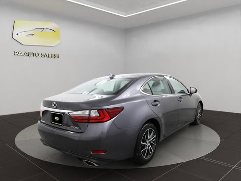 Used 2017 Lexus ES 350 image 7