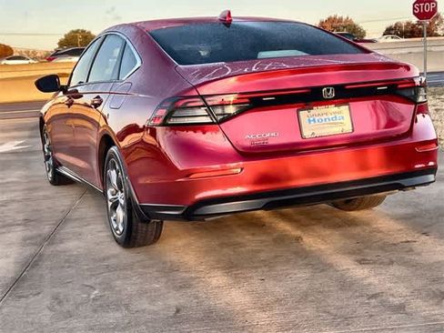Certified 2023 Honda Accord EX image 5