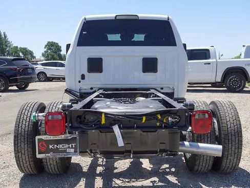 New 2025 RAM 3500 Tradesman w/ Chrome Appearance Group image 9