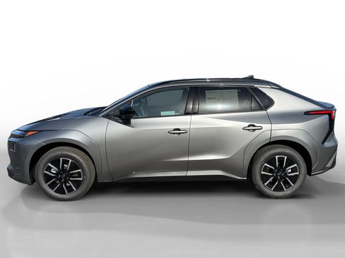 New 2026 Subaru Solterra Premium image 2