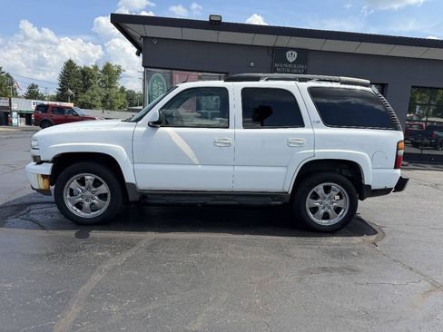 Used 2005 Chevrolet Tahoe Z71 w/ Preferred Equipment Group AWD/4WD image 3