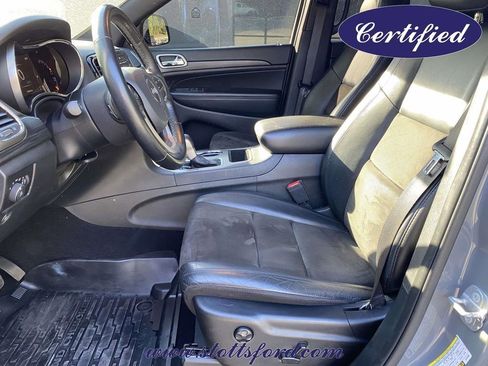 Used 2020 Jeep Grand Cherokee Altitude AWD/4WD image 13
