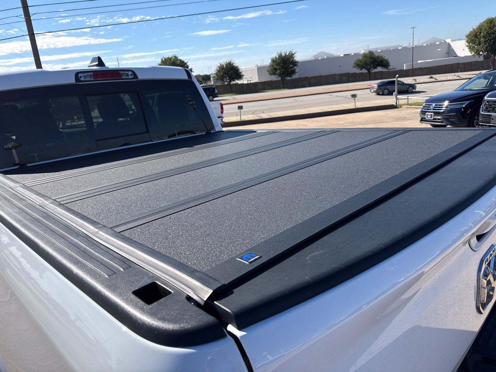 Used 2022 RAM 1500 Laramie AWD/4WD image 9