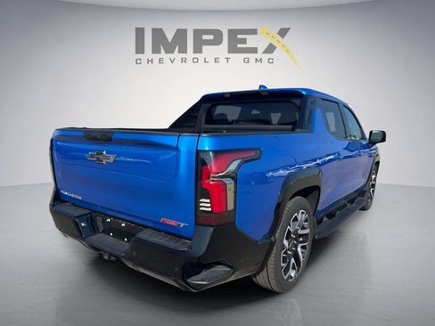 Used 2025 Chevrolet Silverado EV RST AWD/4WD image 5