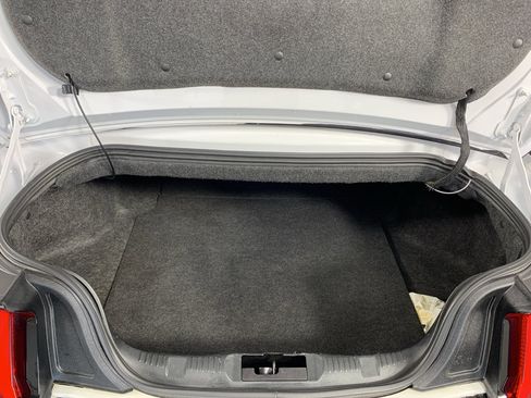 Used 2022 Ford Mustang Premium RWD image 31