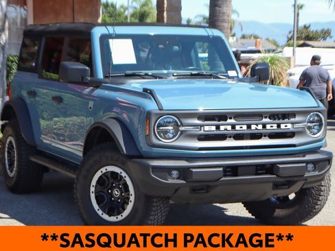 Used 2023 Ford Bronco Big Bend w/ Sasquatch Package AWD/4WD image 2