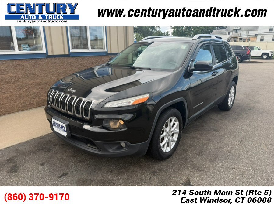 Used 2016 Jeep Cherokee Latitude w/ Cold Weather Group FWD image 1