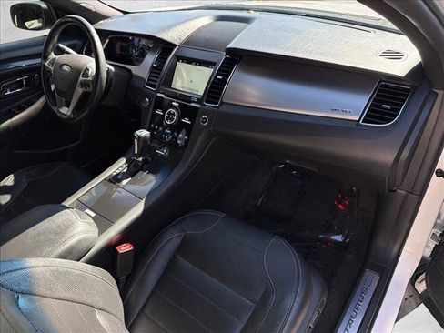 Used 2018 Ford Taurus SHO AWD/4WD image 24