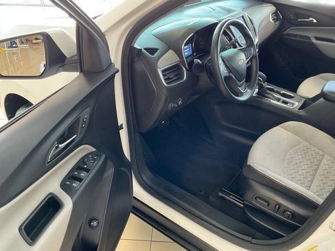 Used 2024 Chevrolet Equinox LT AWD/4WD image 10