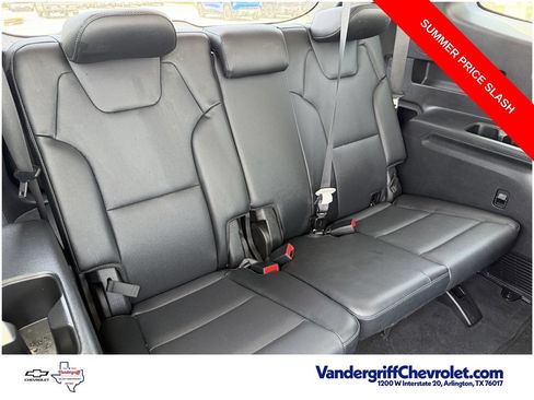 Used 2024 Kia Telluride EX w/ EX Captain's Chair Package FWD image 28
