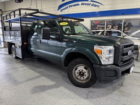 Used 2011 Ford F350 XL image 2