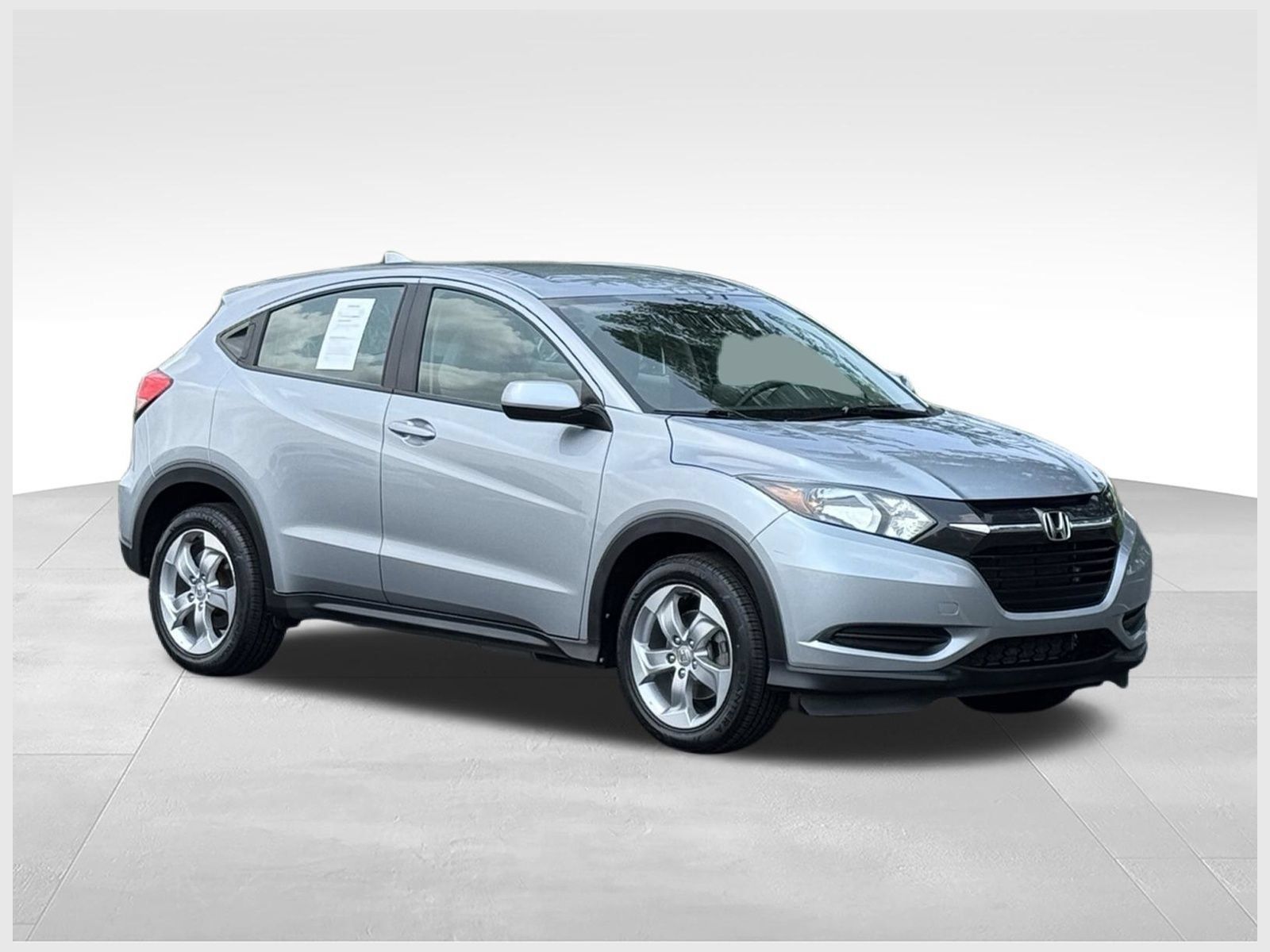 Used 2018 Honda HR-V LX image 1