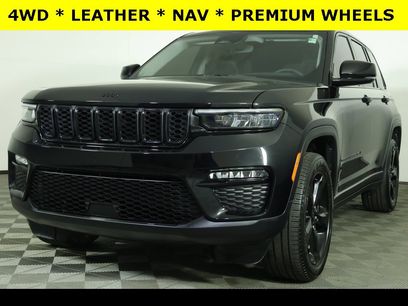Used 2023 Jeep Grand Cherokee Limited w/ Black Appearance Package