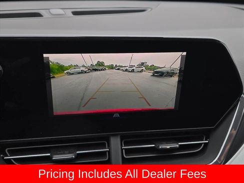Used 2024 Chevrolet Trax LT w/ Driver Confidence Package FWD image 19