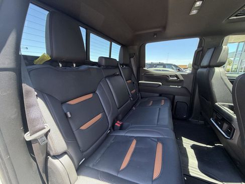 Used 2023 GMC Sierra 1500 AT4 w/ AT4 Premium Package AWD/4WD image 22