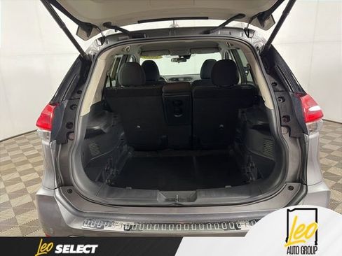 Used 2020 Nissan Rogue SV AWD/4WD image 8