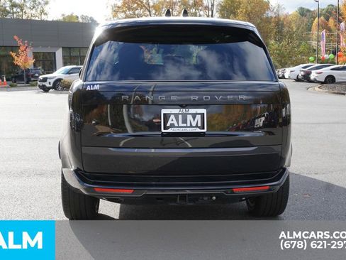 Used 2024 Land Rover Range Rover SE image 11